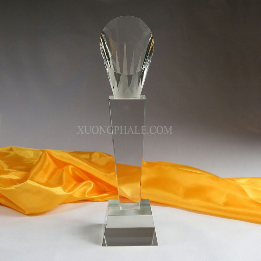 Xưởng-sản-xuất-pha-lê
